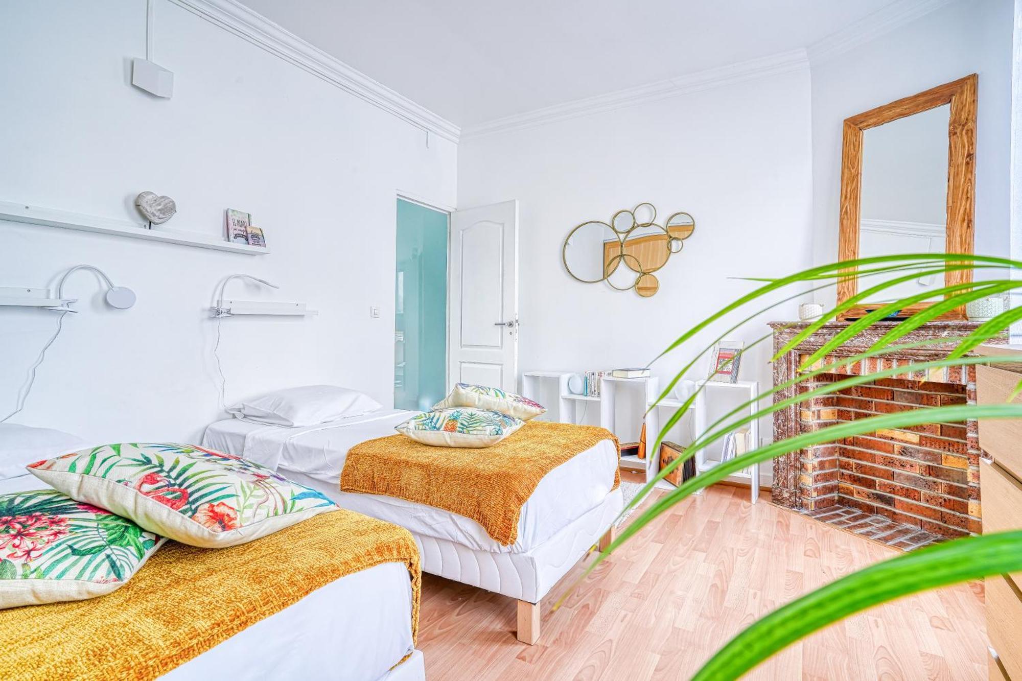 Greg & Theo'S Hotel Фонтене-су-Боа Екстериор снимка